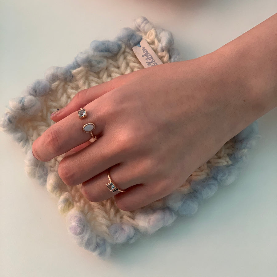 Opal cloud – Tie a knot